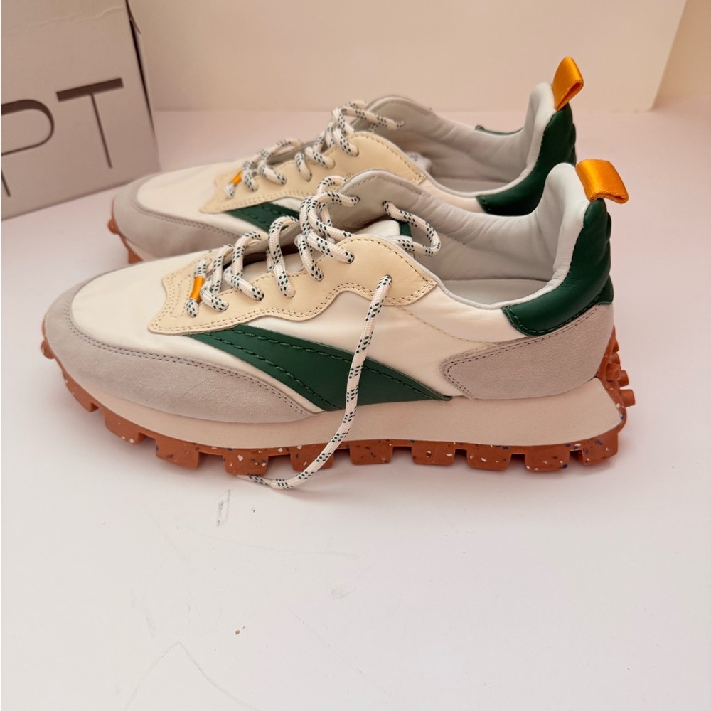 Alys Grace Oncept Osaka Sneaker